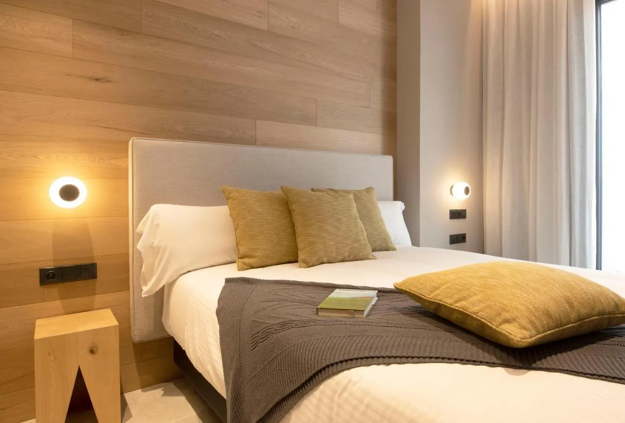 Goodnight Cadiz Apartments